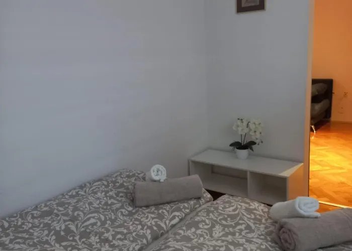 Blue Moon 류블랴나